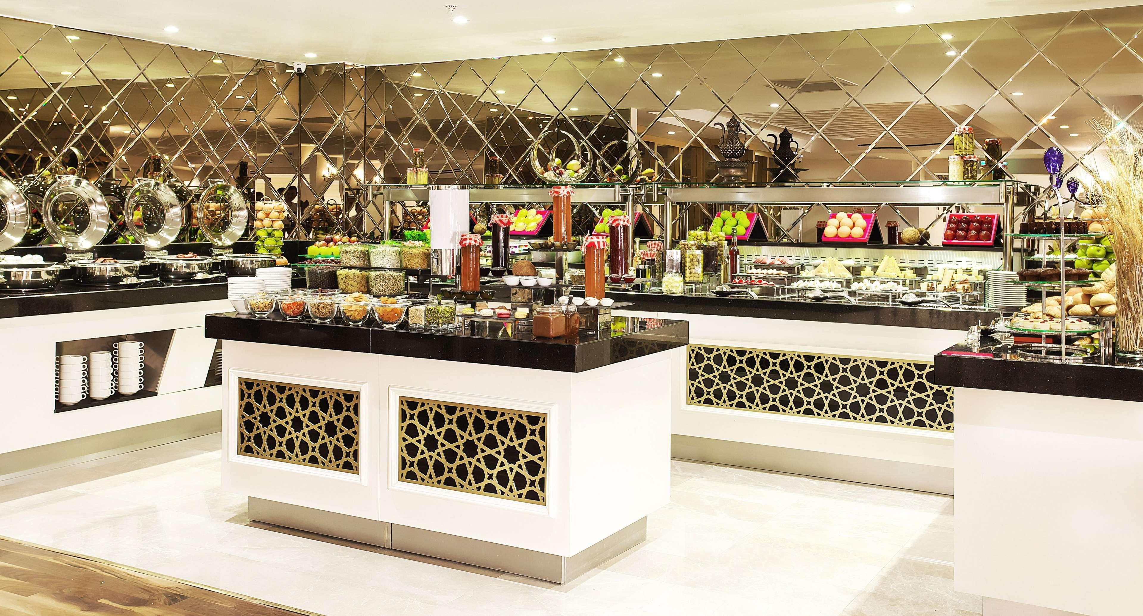 Doubletree By Hilton Gaziantep Hotell Exteriör bild