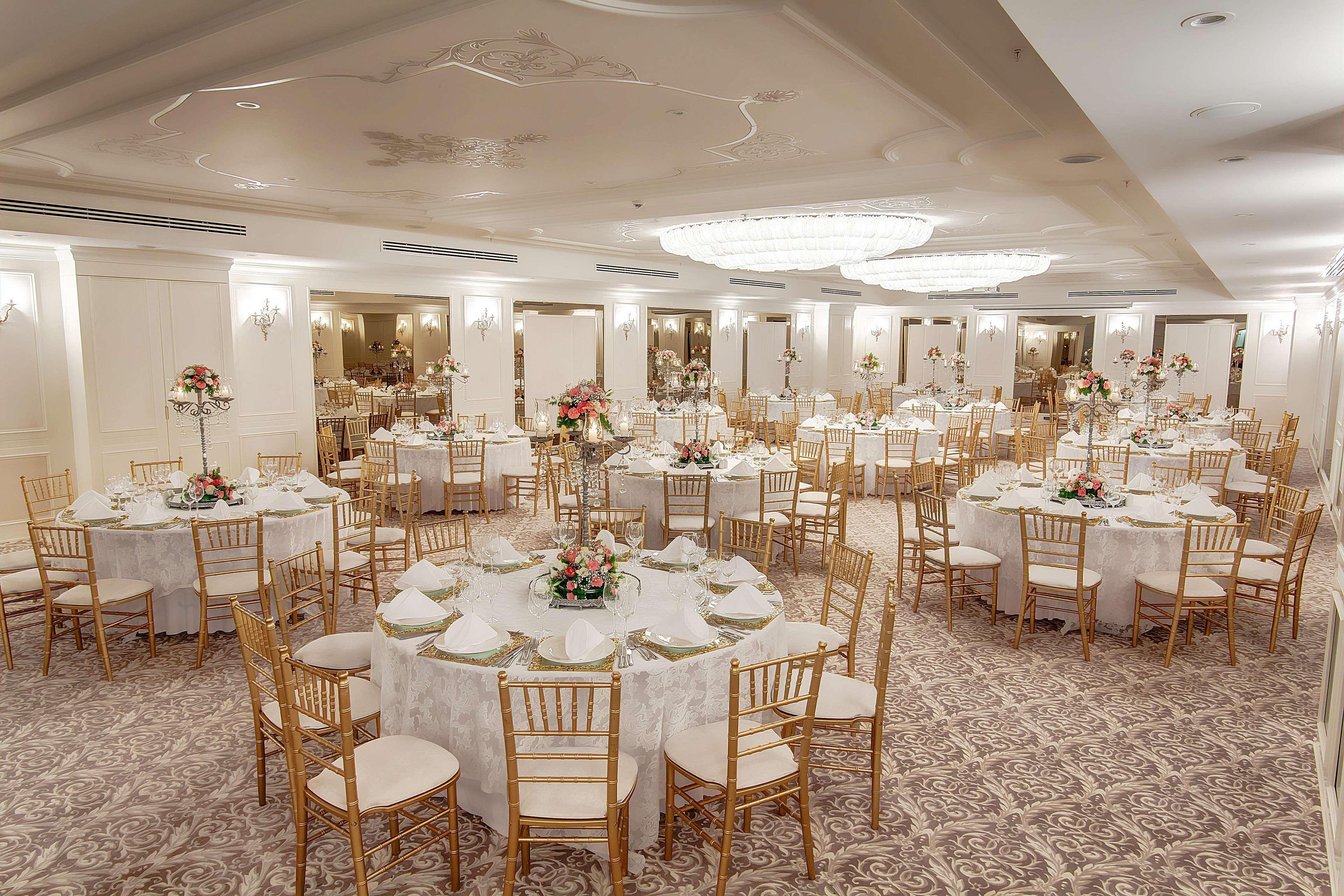 Doubletree By Hilton Gaziantep Hotell Exteriör bild