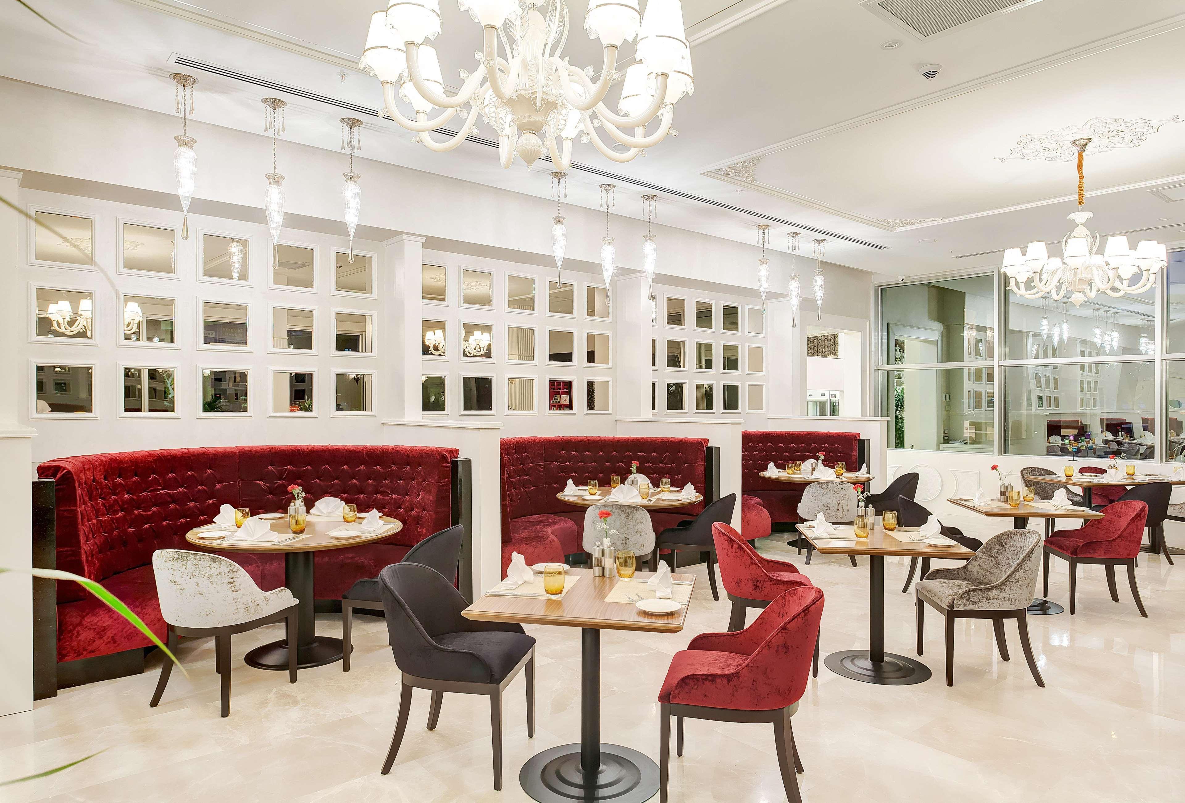 Doubletree By Hilton Gaziantep Hotell Exteriör bild