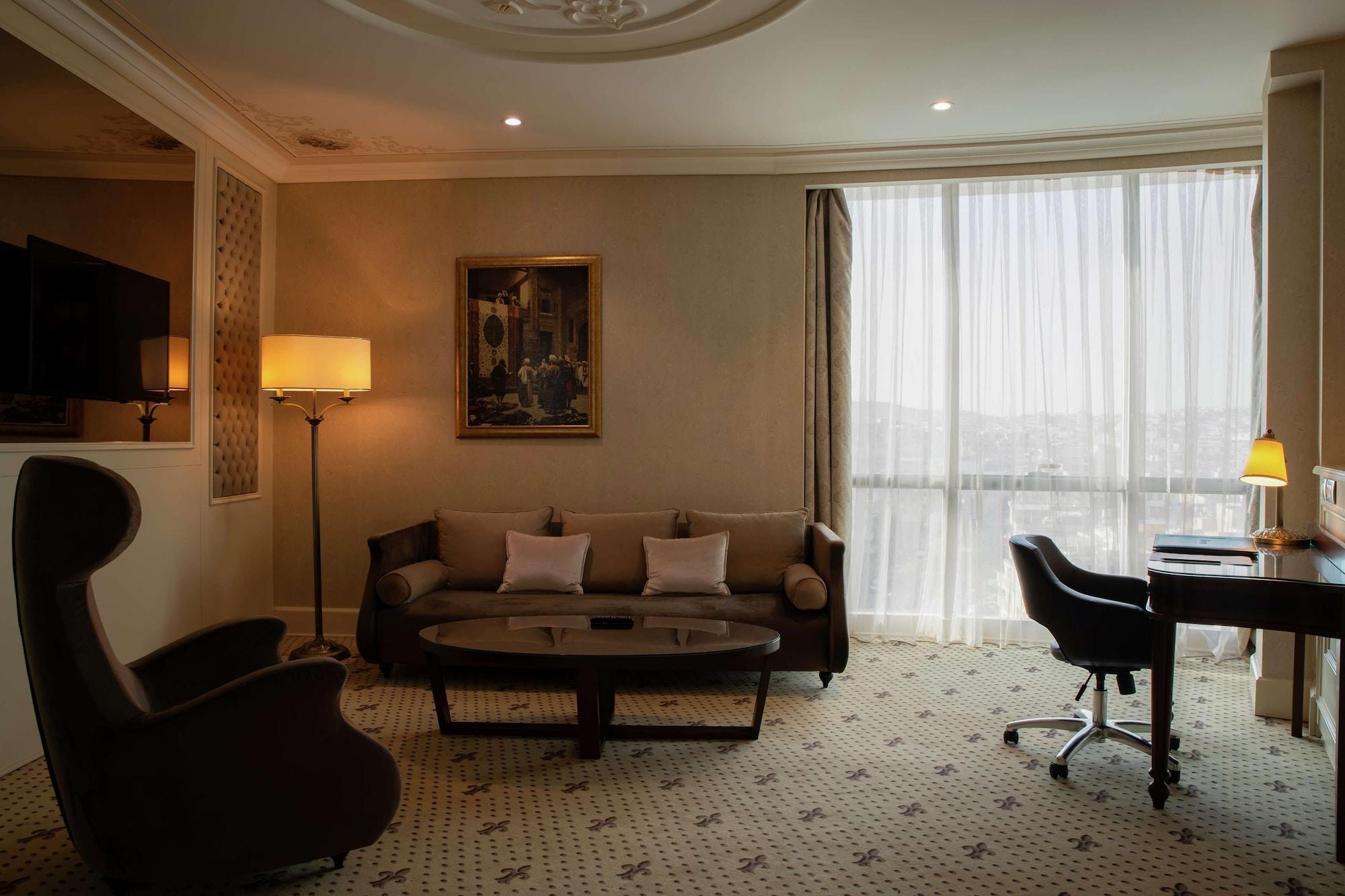 Doubletree By Hilton Gaziantep Hotell Exteriör bild