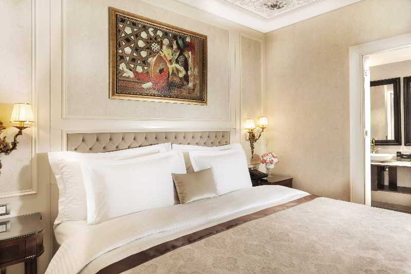 Doubletree By Hilton Gaziantep Hotell Exteriör bild